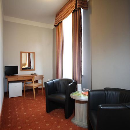 Hotel Paris Mariánské Lázně Dış mekan fotoğraf